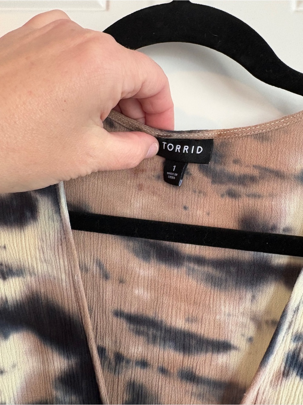 Torrid Tie Dye High Low Tunic Top - Picture 4 of 8